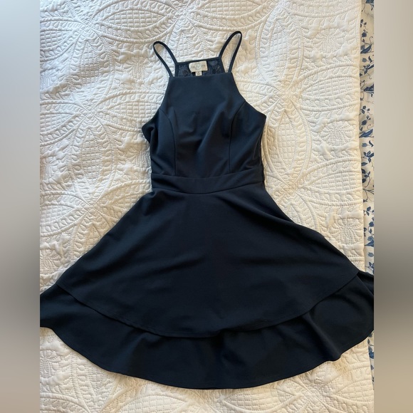 Jun Ivy blue backless dress - Picture 3 of 4